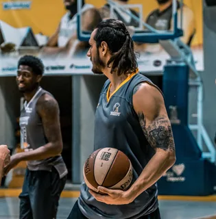 关注我们的Instagram - NBA主客场